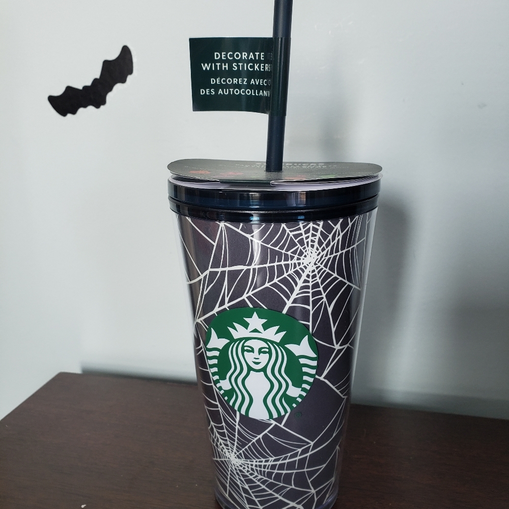 Starbucks new spiderweb tumbler iced coffee halloween glow 2021 cup